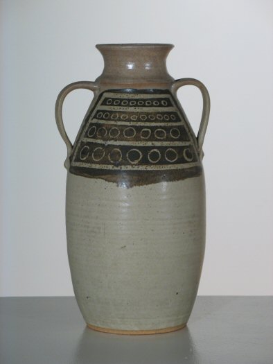 Jan Jones American Studio Pottery 2